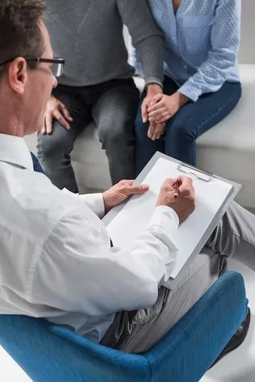 Investigații medicale EKG ecografie 15 specializări București